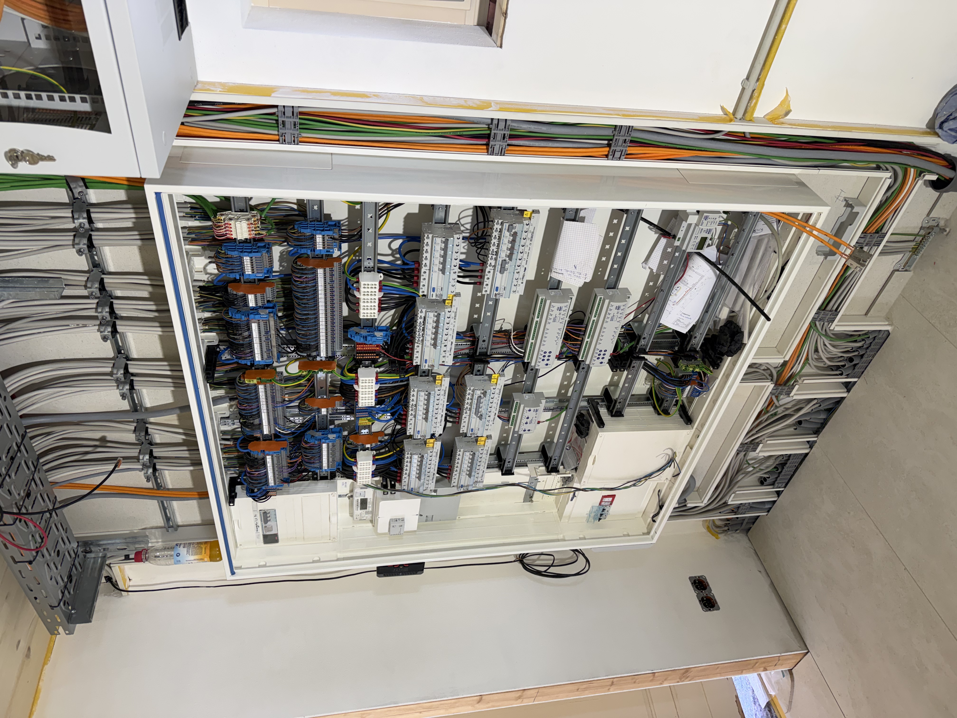 KNX Gebäudeautomation Verteilerschrank